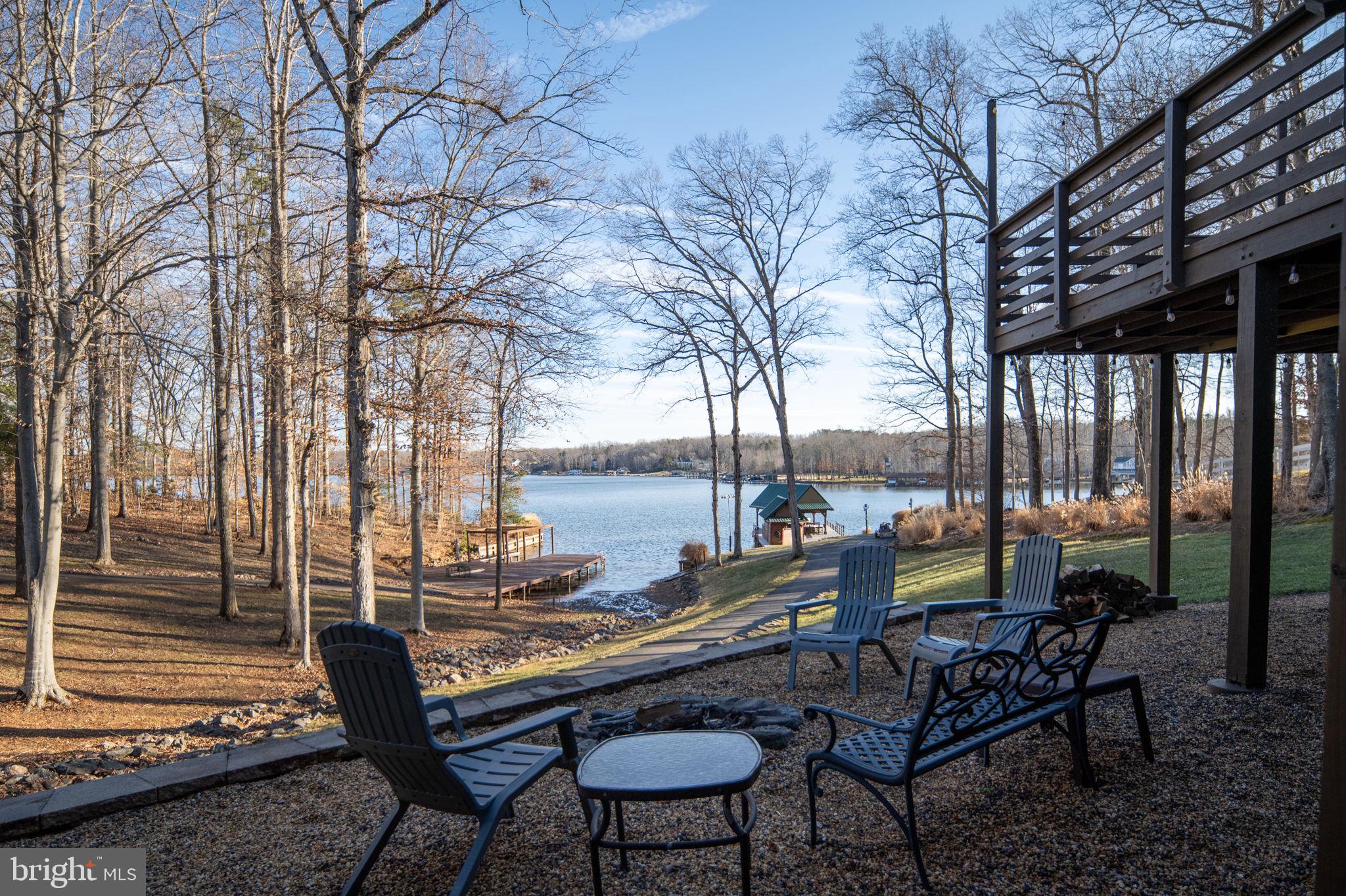 5409 WYNDEMERE CIRCLE