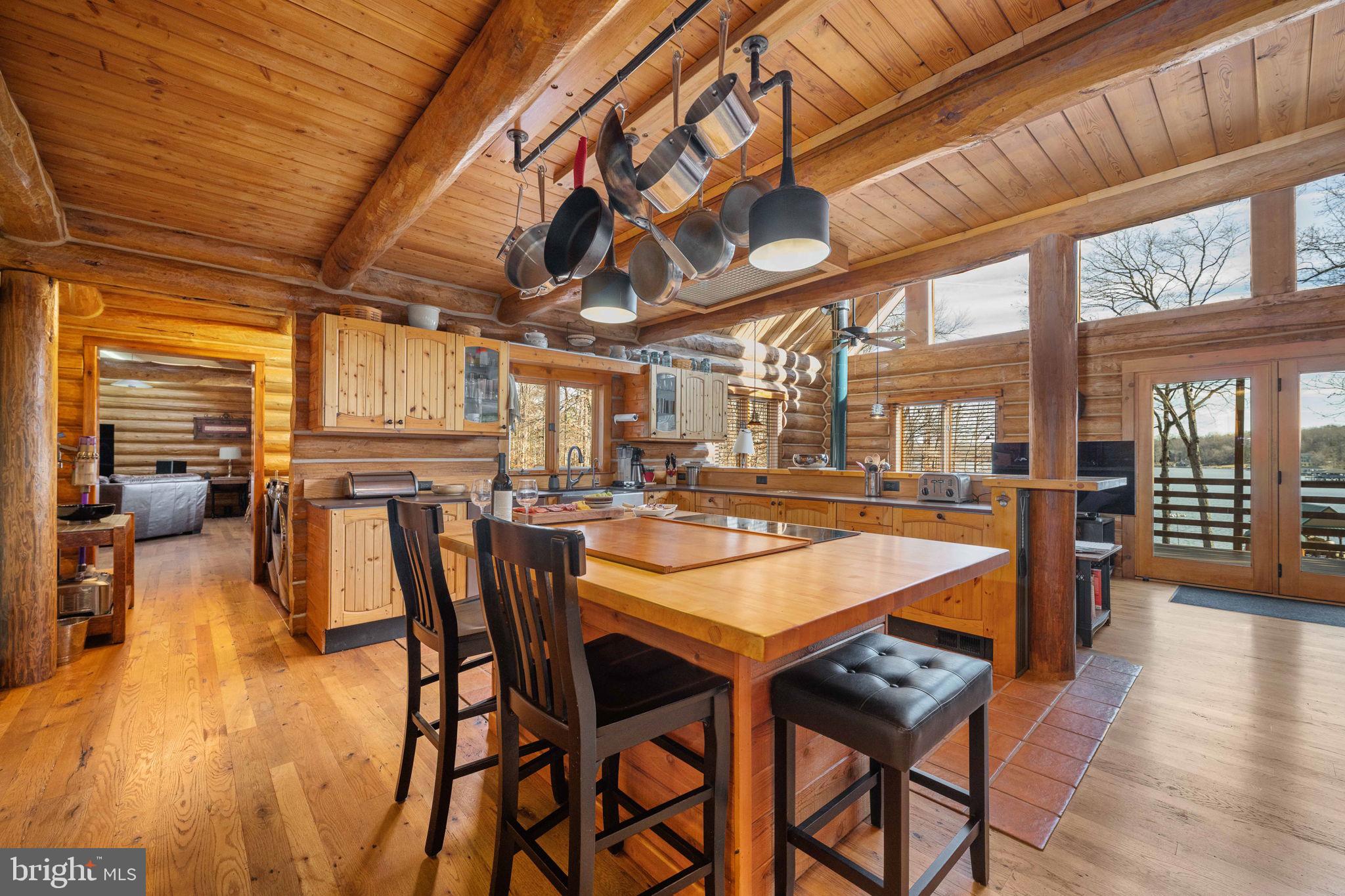 5409 WYNDEMERE CIRCLE