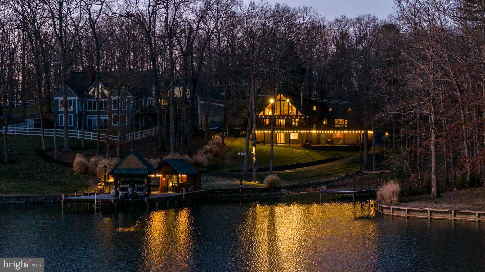 5409 WYNDEMERE CIRCLE