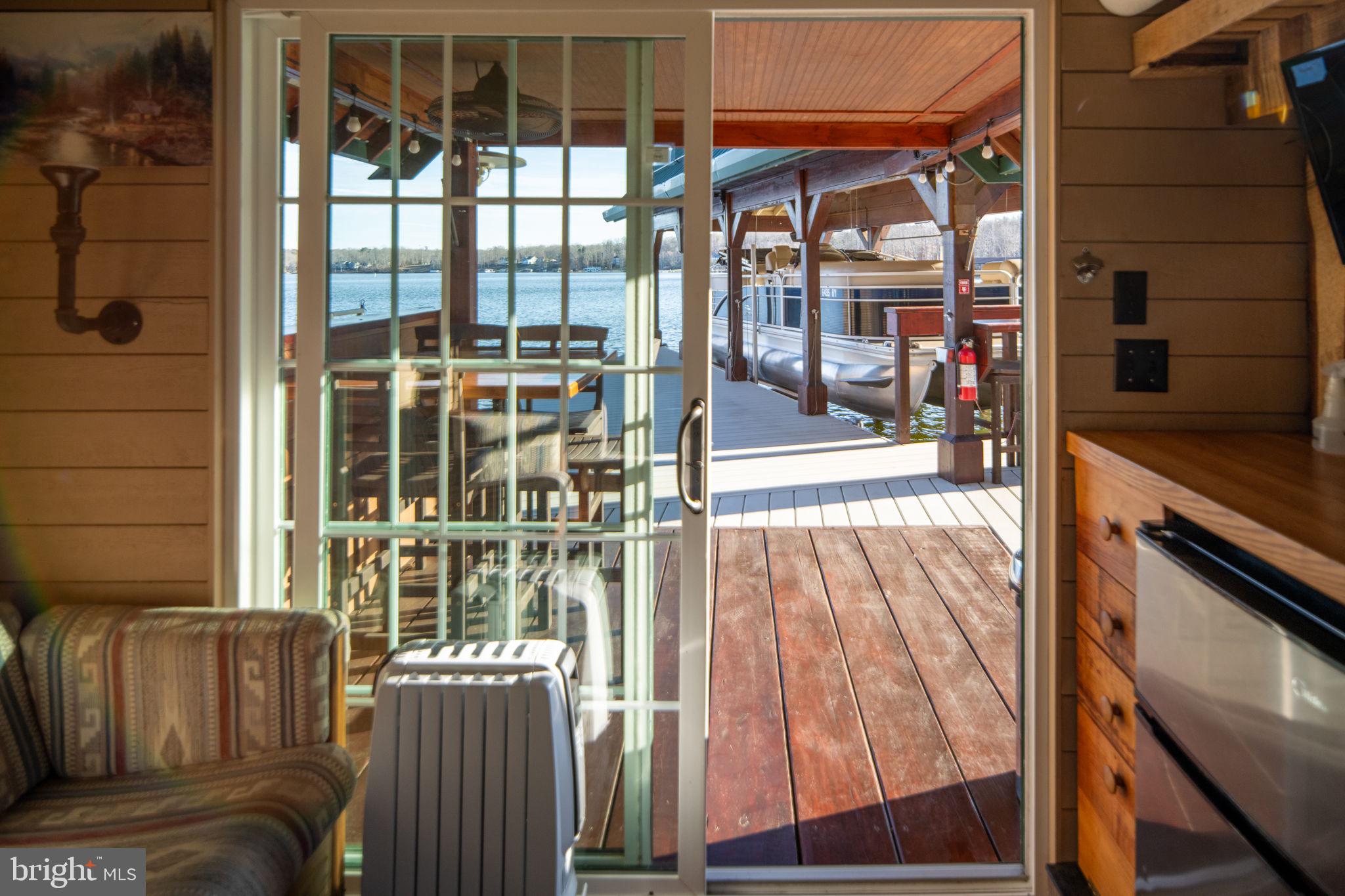 5409 WYNDEMERE CIRCLE