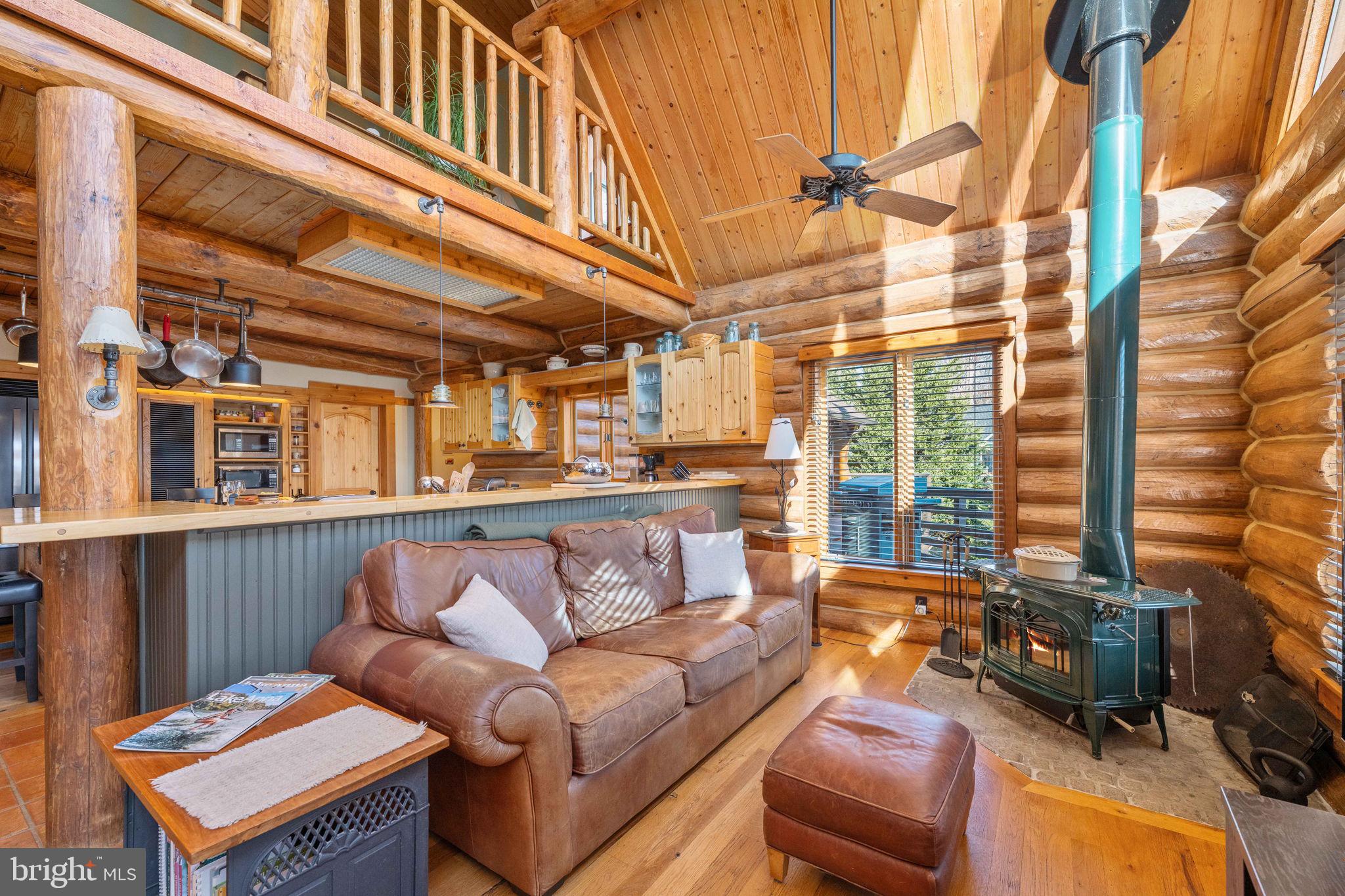 5409 WYNDEMERE CIRCLE