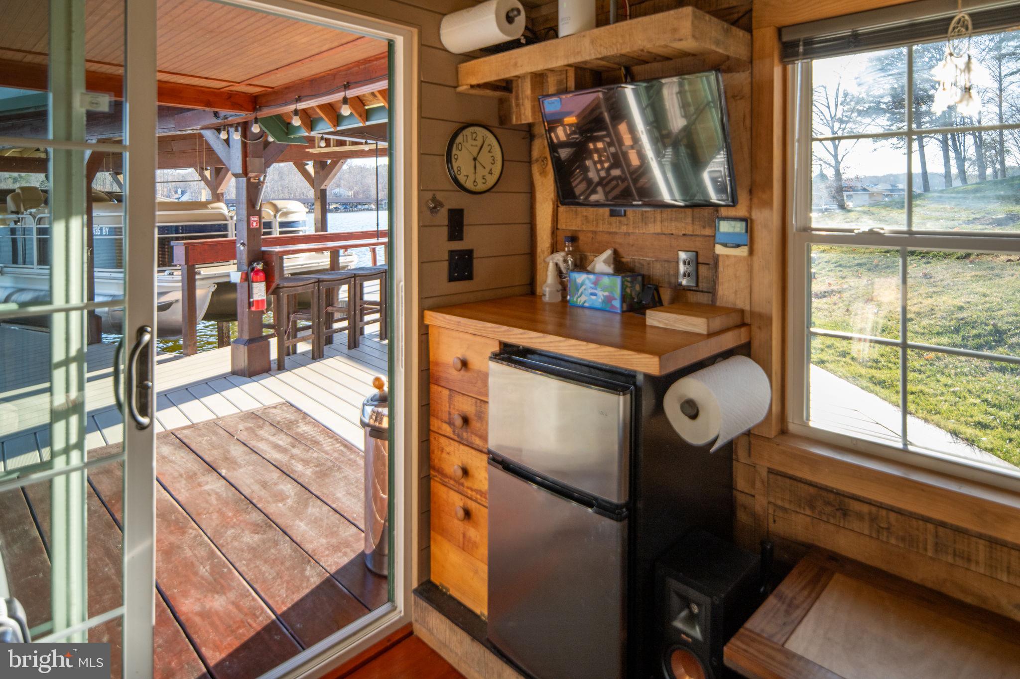 5409 WYNDEMERE CIRCLE