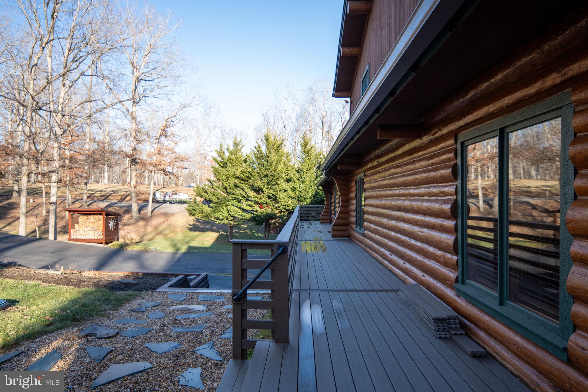 5409 WYNDEMERE CIRCLE