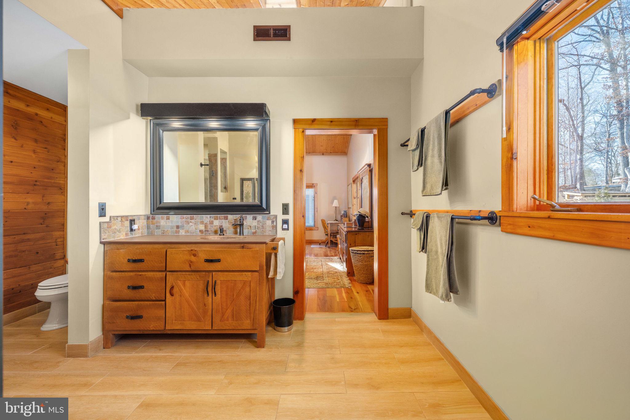 5409 WYNDEMERE CIRCLE