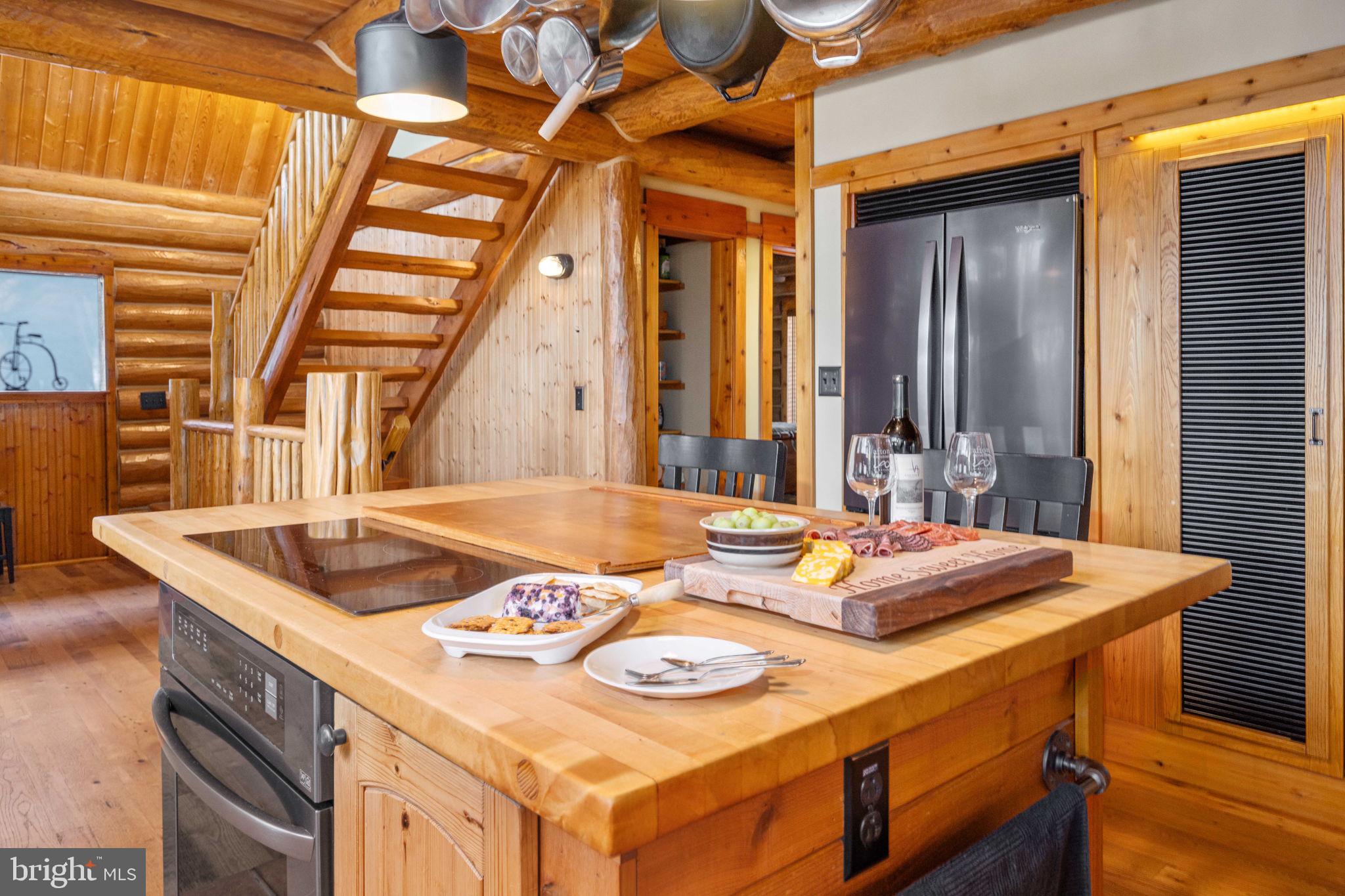 5409 WYNDEMERE CIRCLE