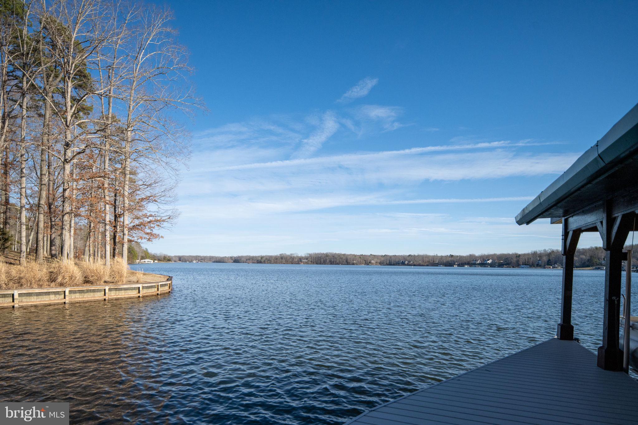 5409 WYNDEMERE CIRCLE