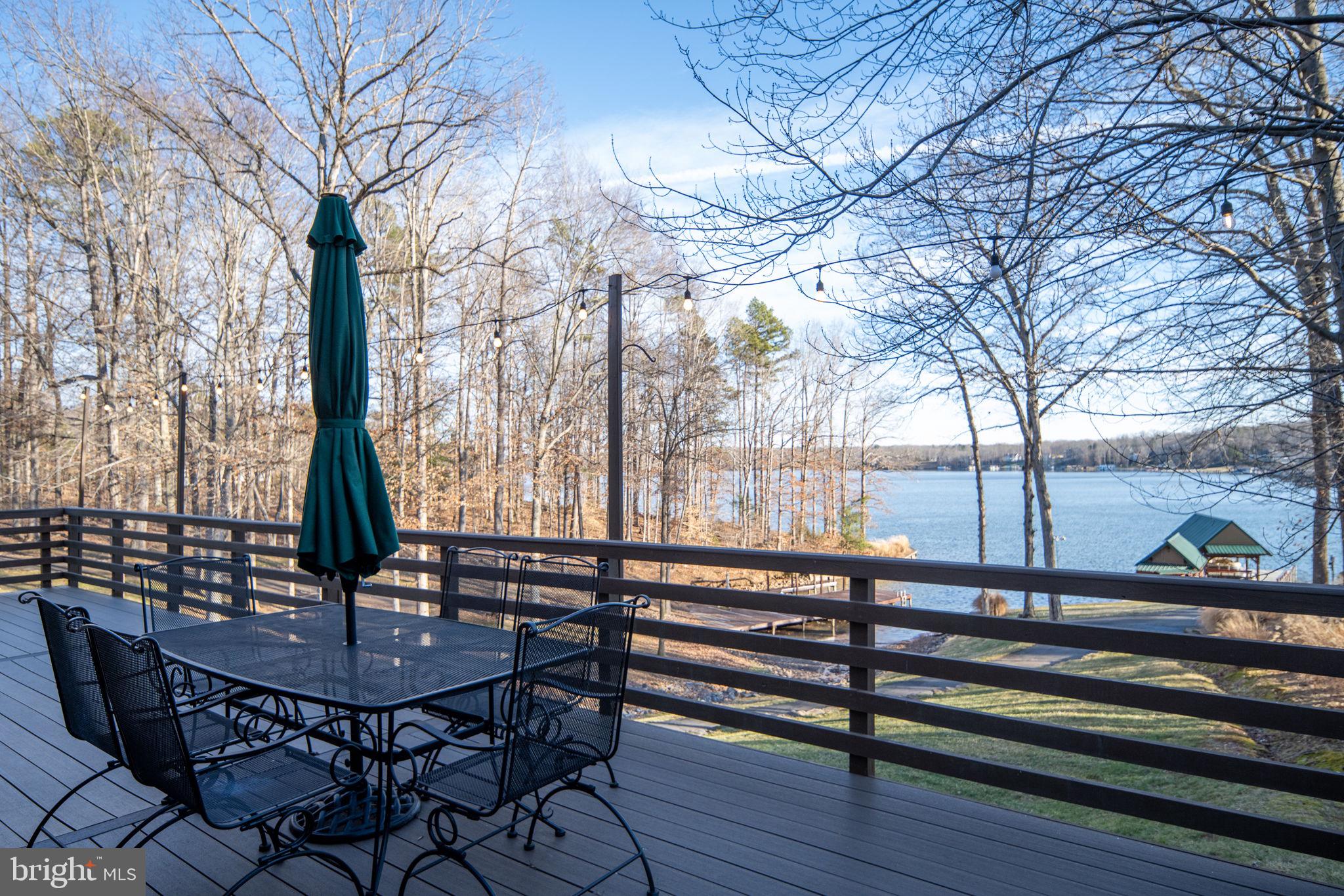 5409 WYNDEMERE CIRCLE