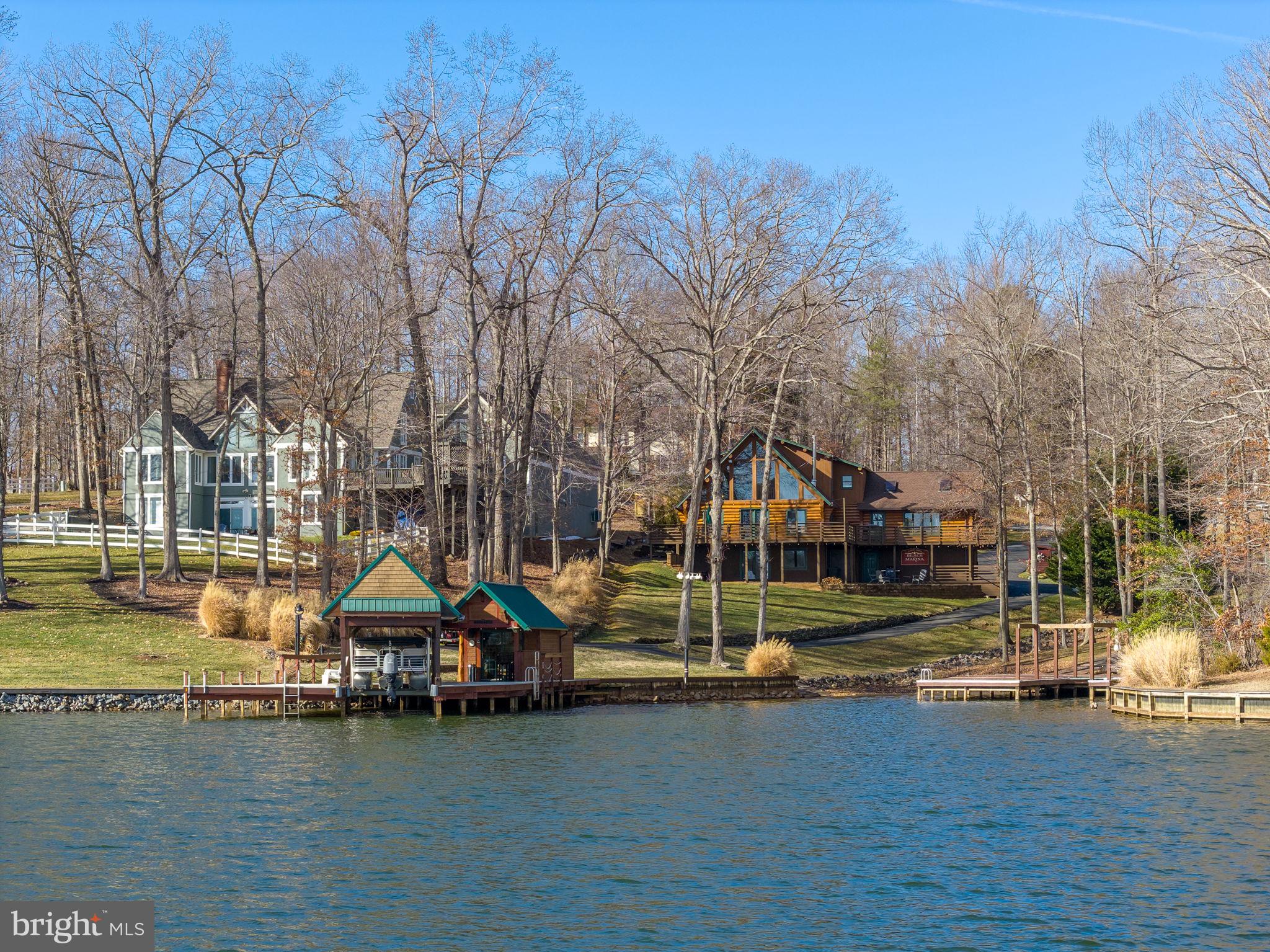 5409 WYNDEMERE CIRCLE