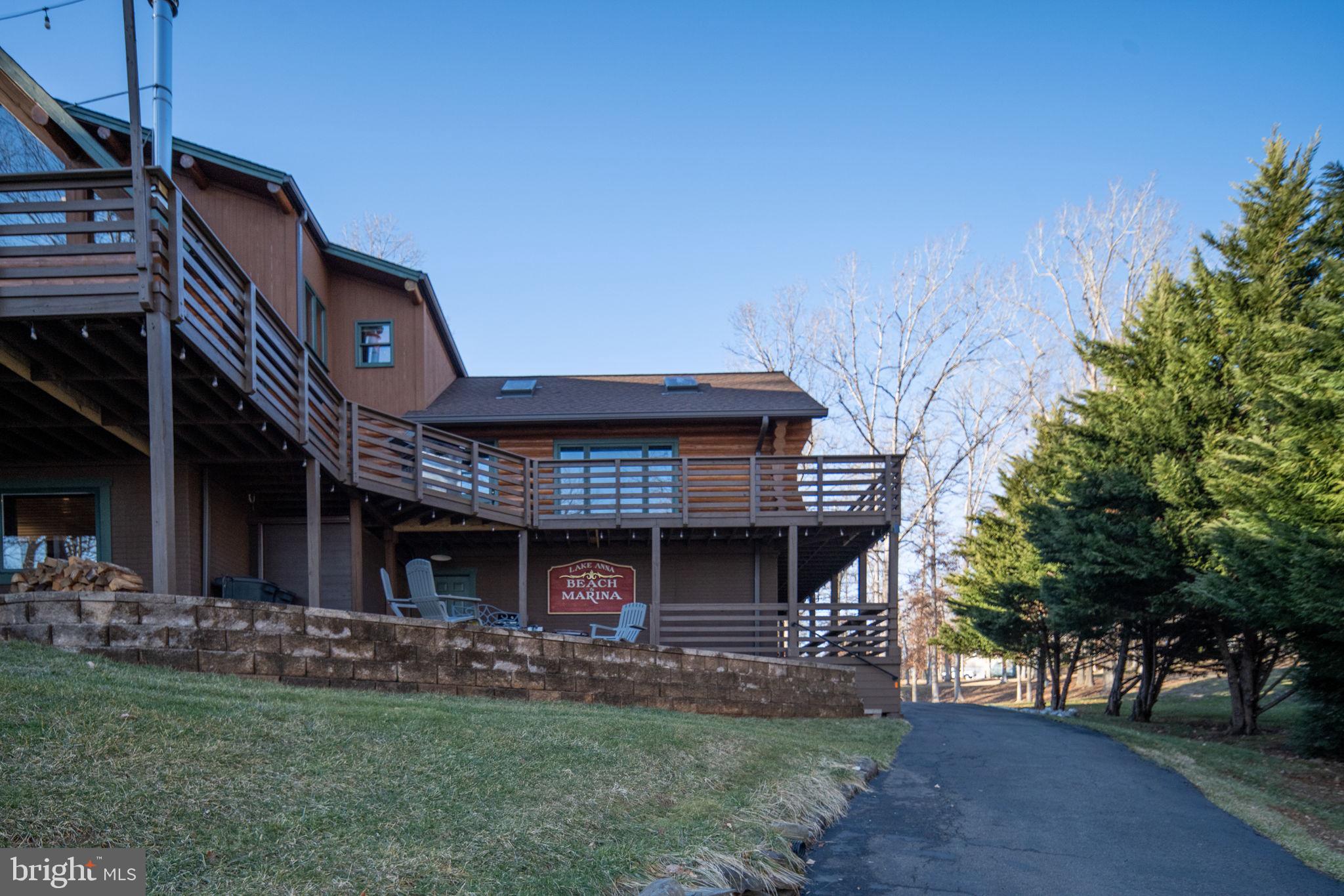 5409 WYNDEMERE CIRCLE