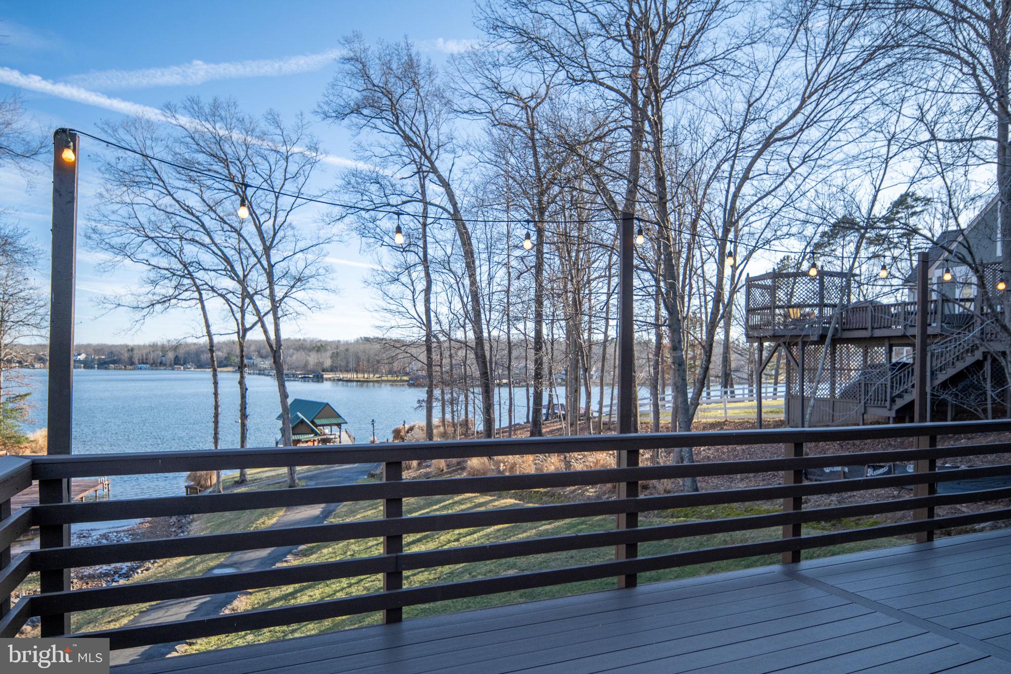 5409 WYNDEMERE CIRCLE