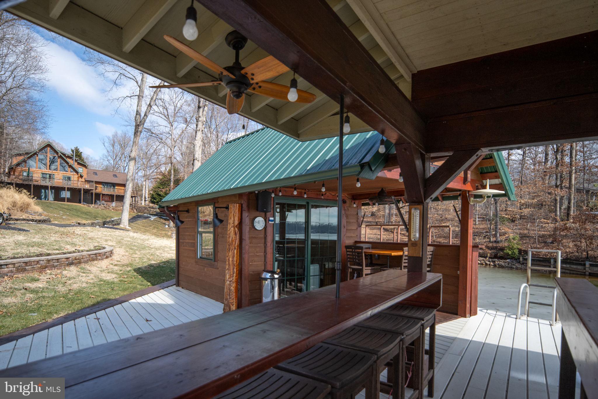 5409 WYNDEMERE CIRCLE