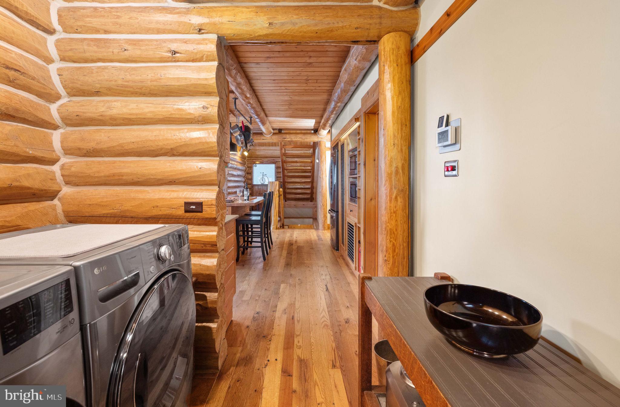 5409 WYNDEMERE CIRCLE