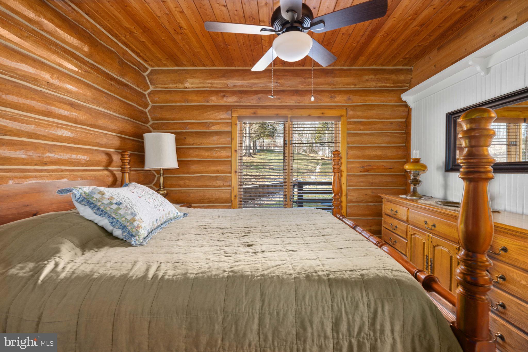 5409 WYNDEMERE CIRCLE