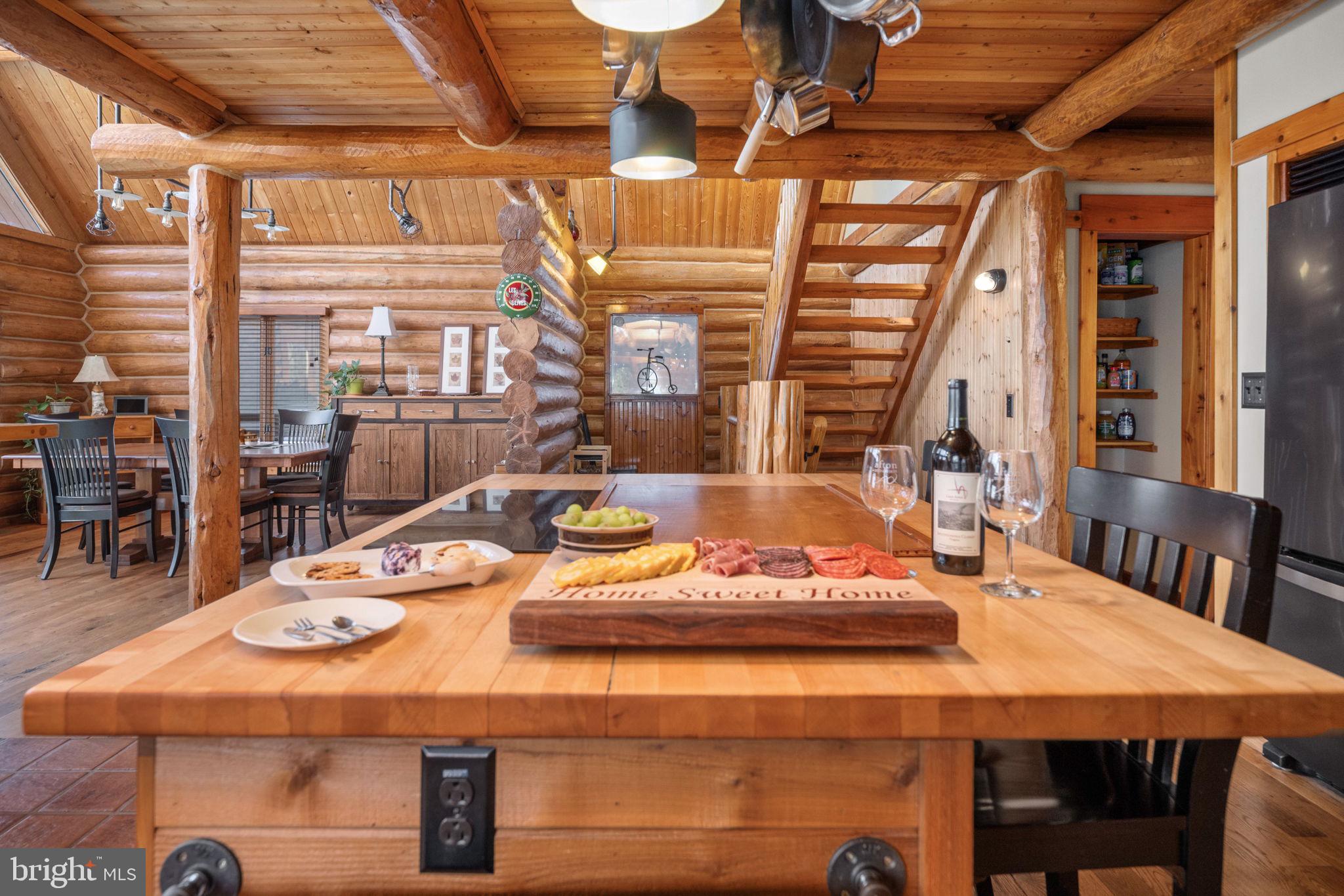 5409 WYNDEMERE CIRCLE