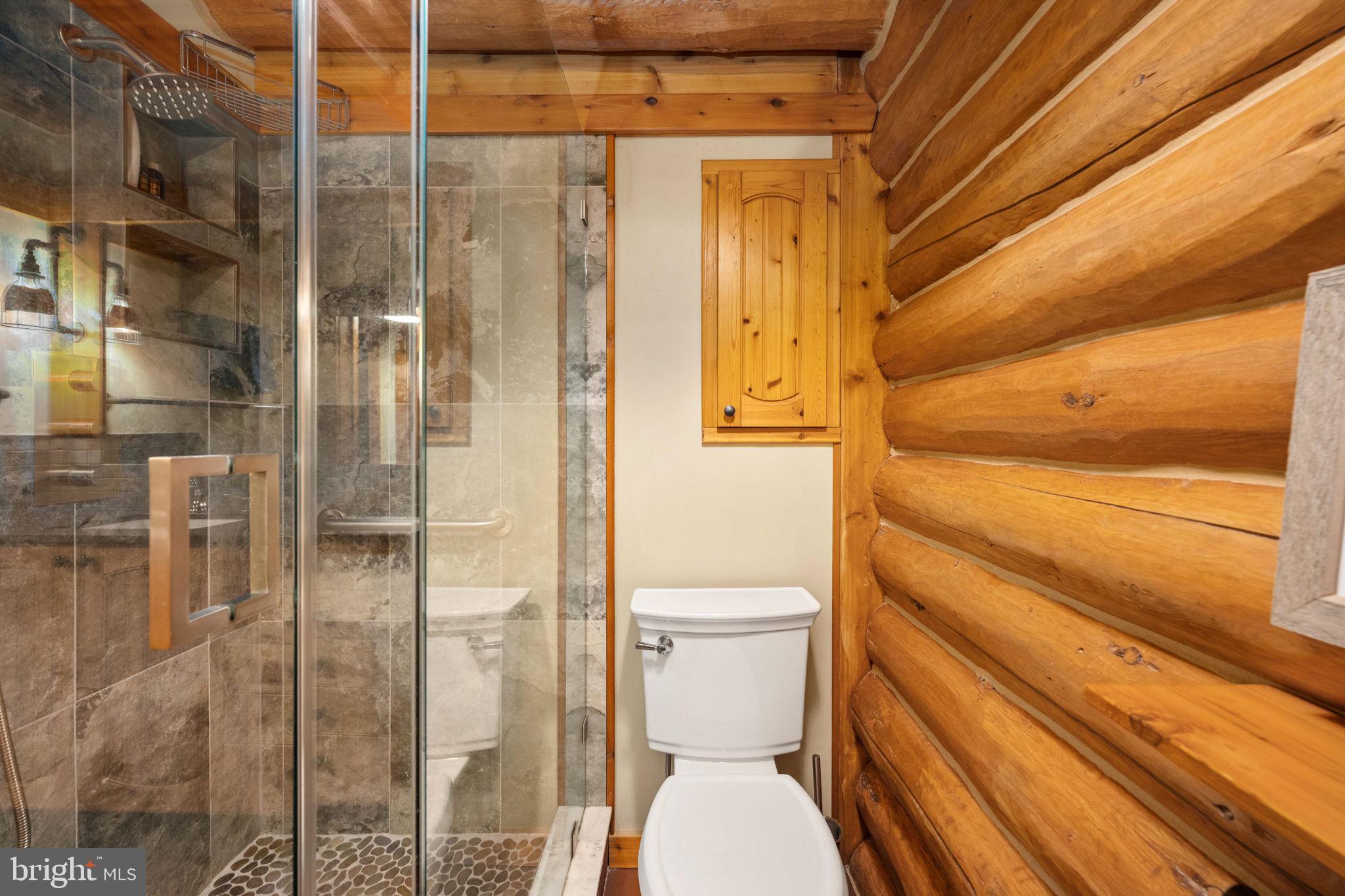 5409 WYNDEMERE CIRCLE