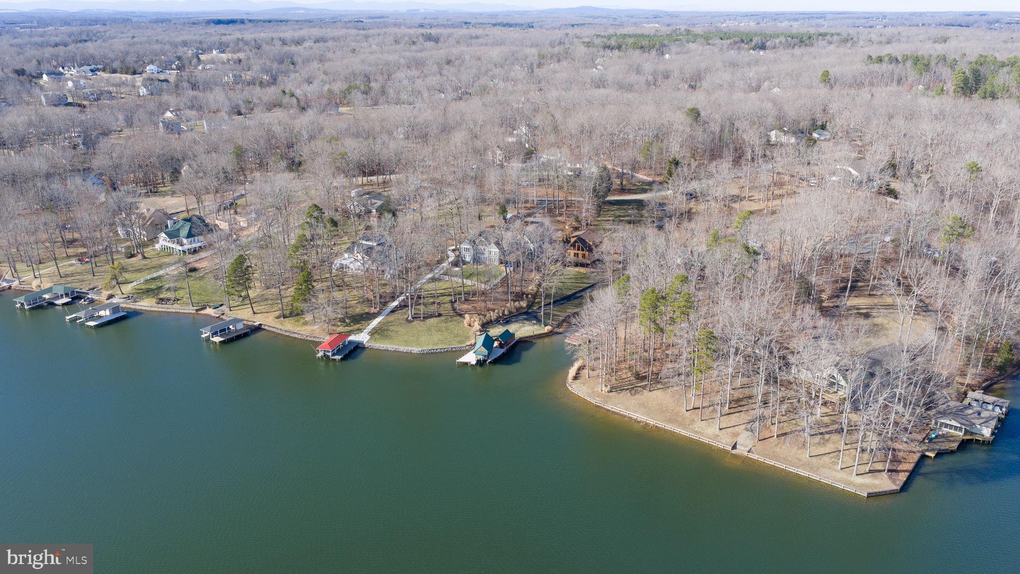 5409 WYNDEMERE CIRCLE