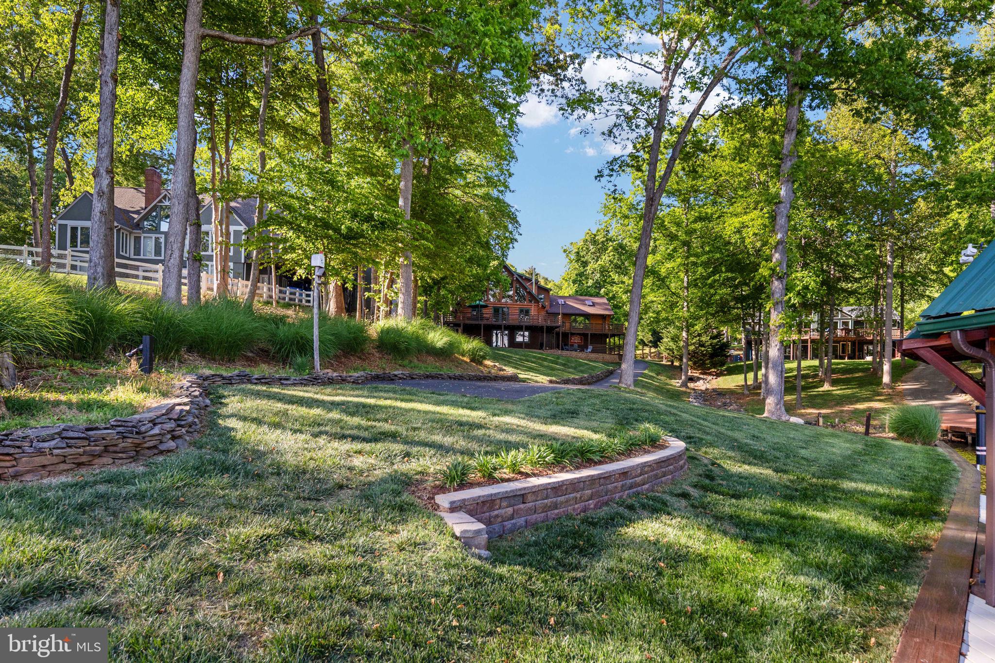 5409 WYNDEMERE CIRCLE