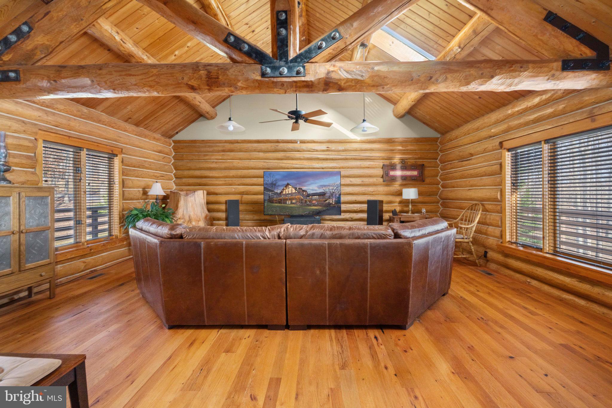 5409 WYNDEMERE CIRCLE