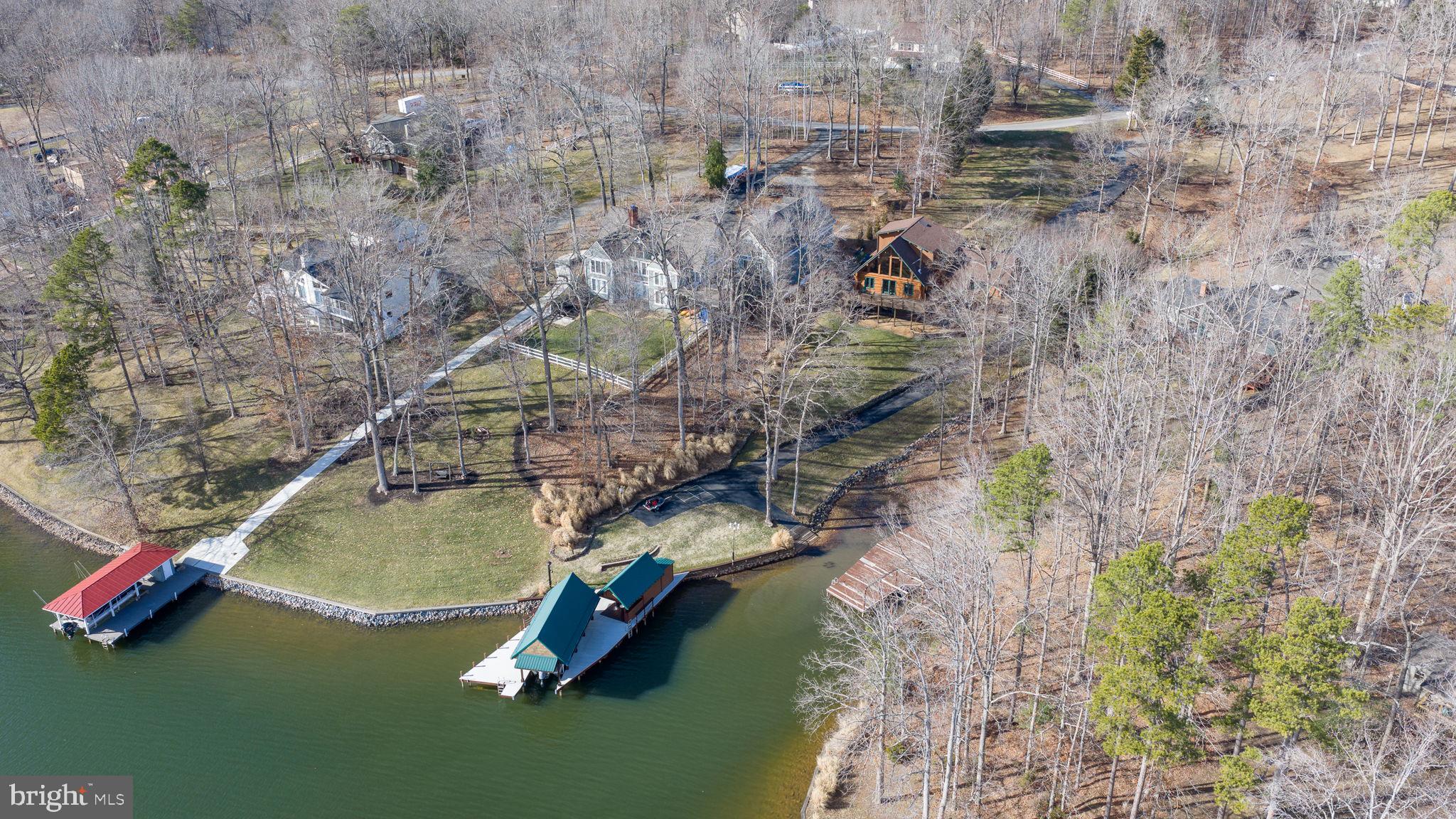 5409 WYNDEMERE CIRCLE