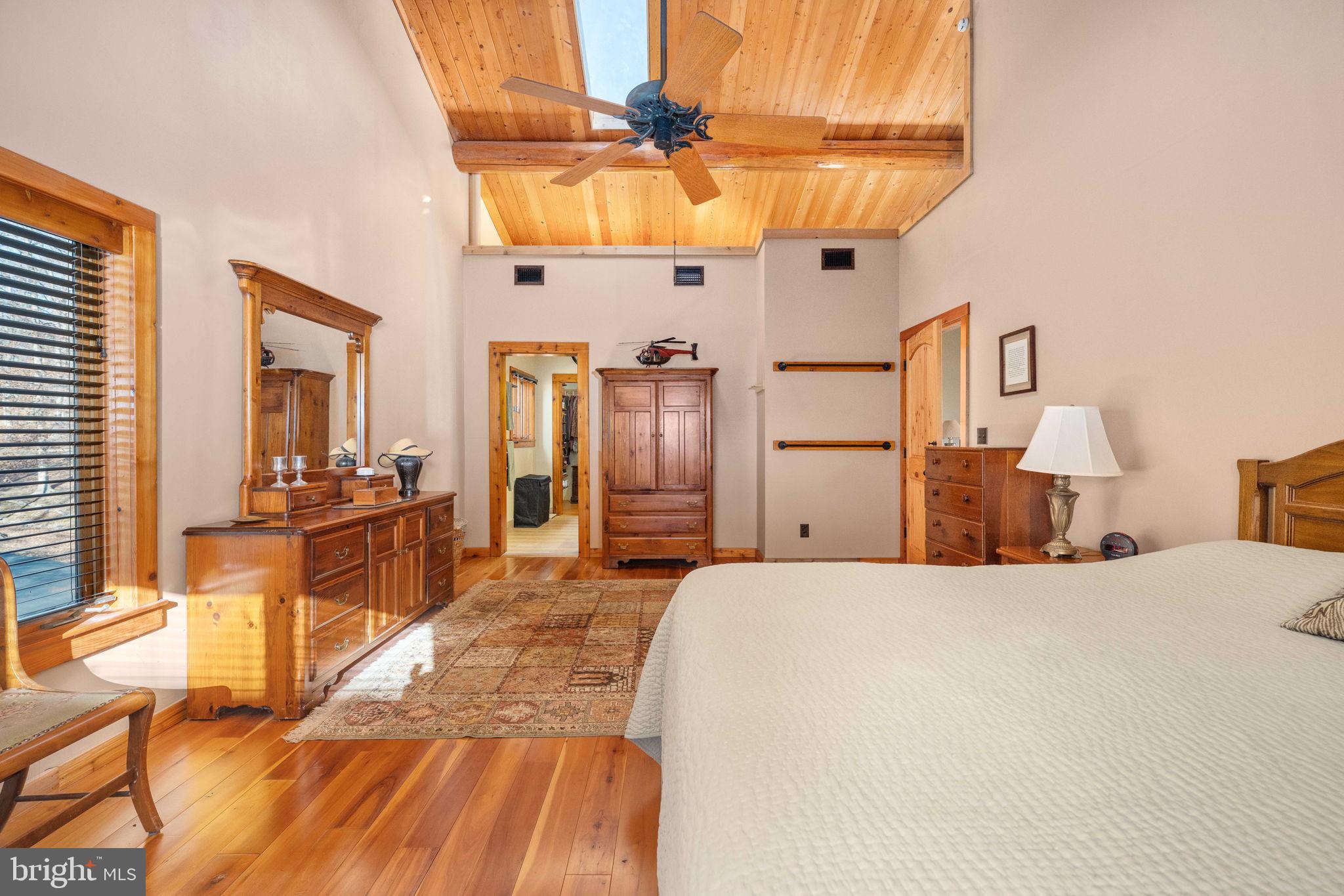 5409 WYNDEMERE CIRCLE