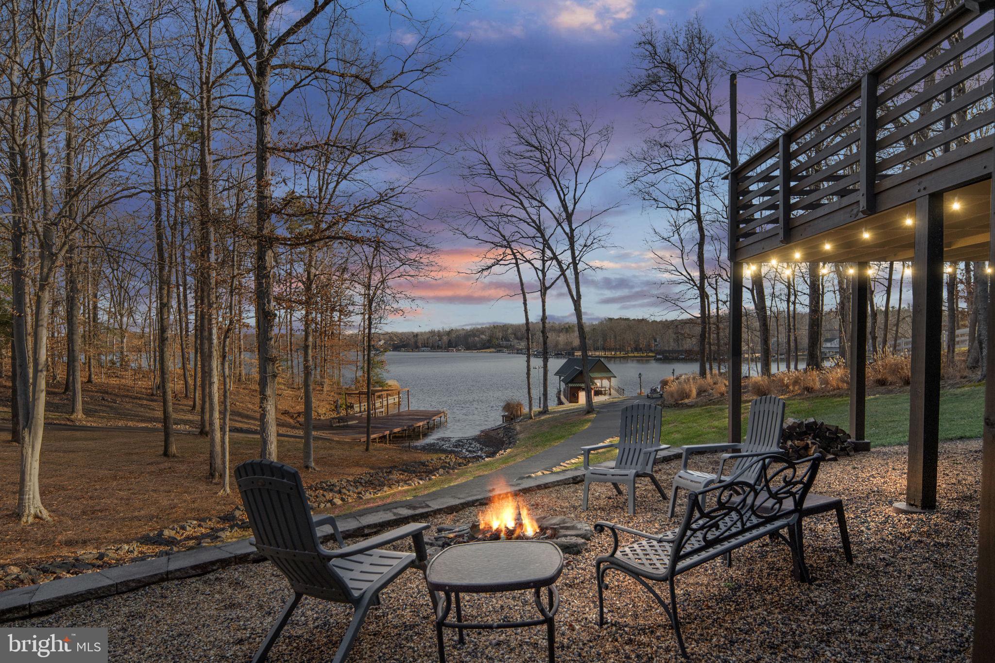 5409 WYNDEMERE CIRCLE