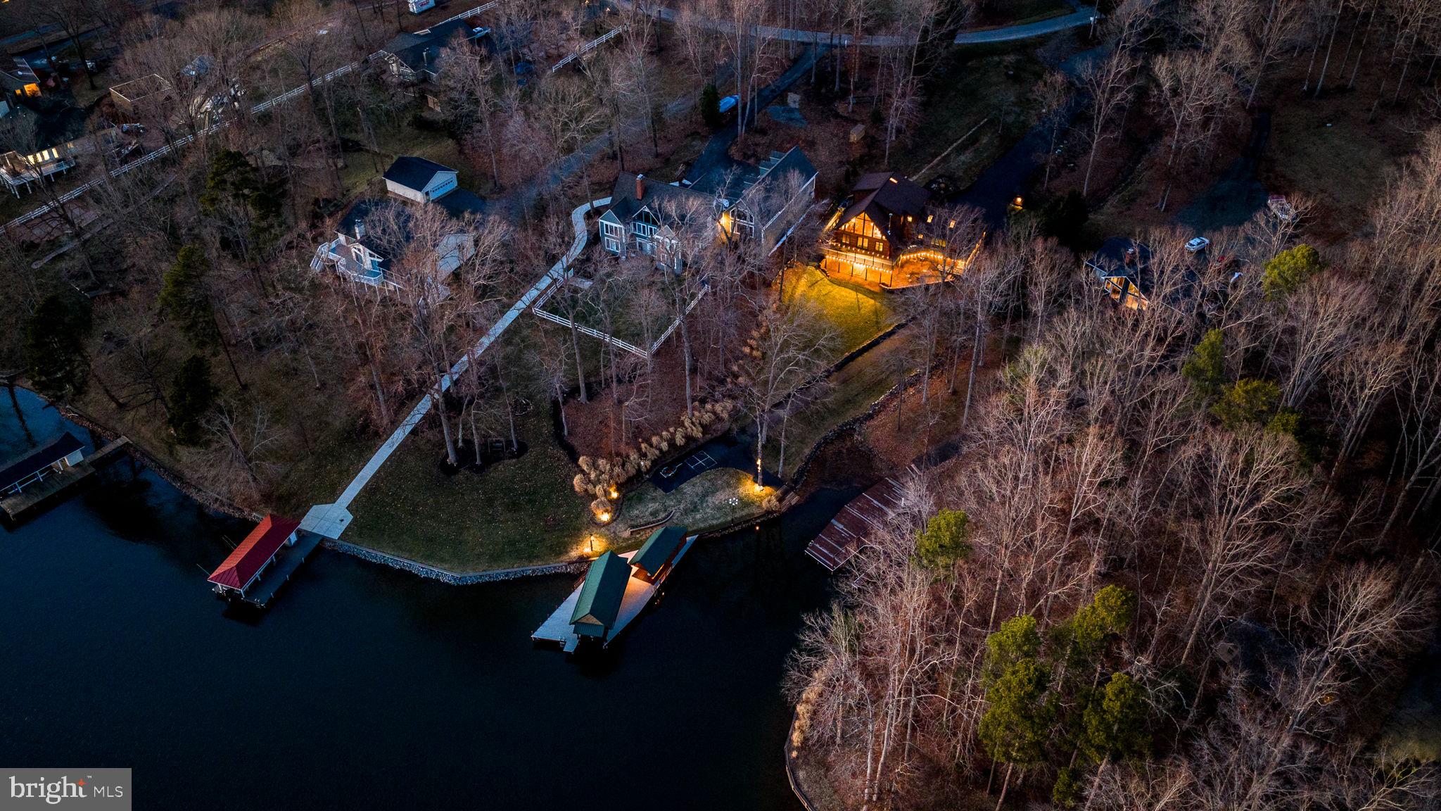 5409 WYNDEMERE CIRCLE