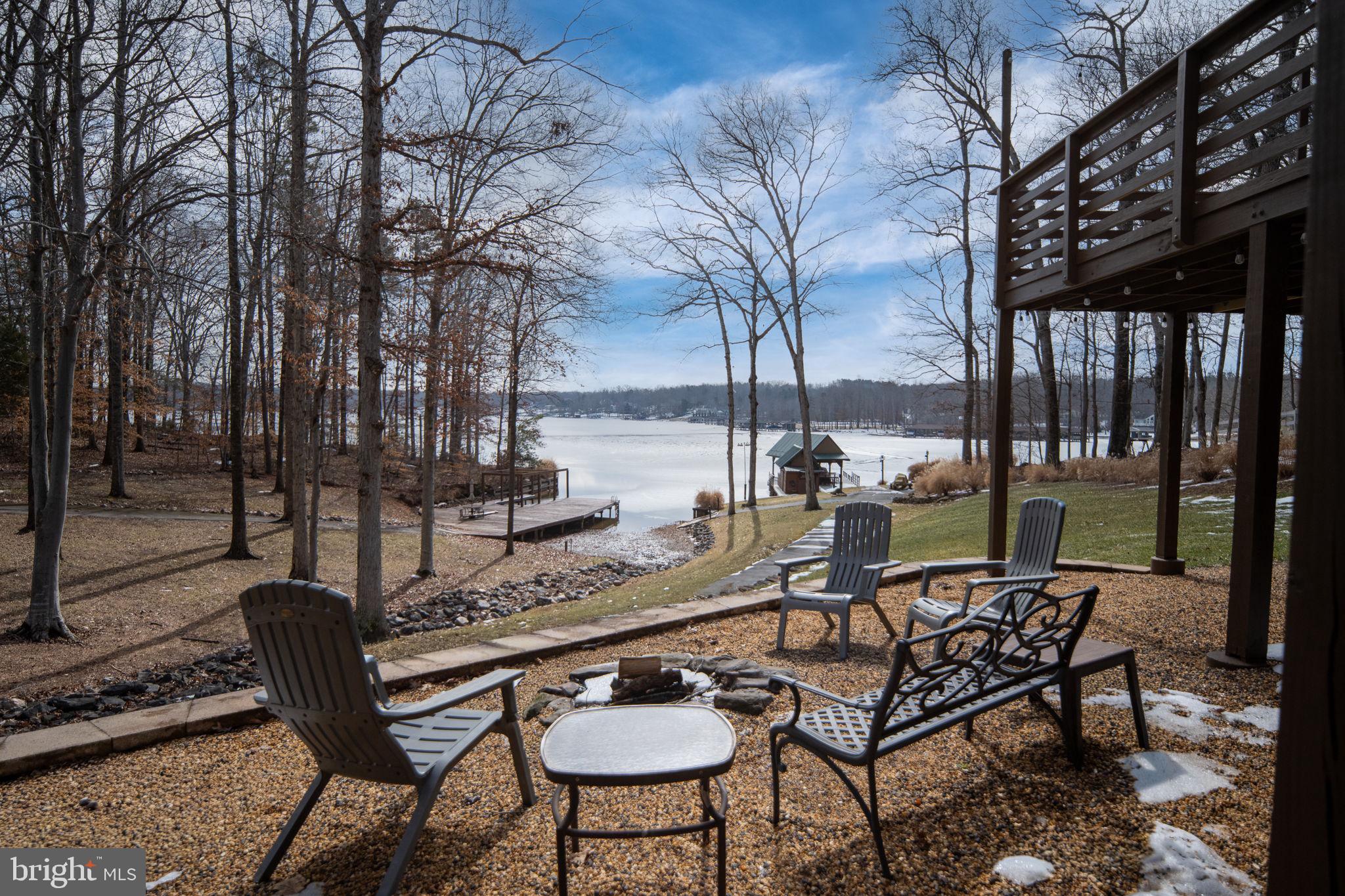 5409 WYNDEMERE CIRCLE