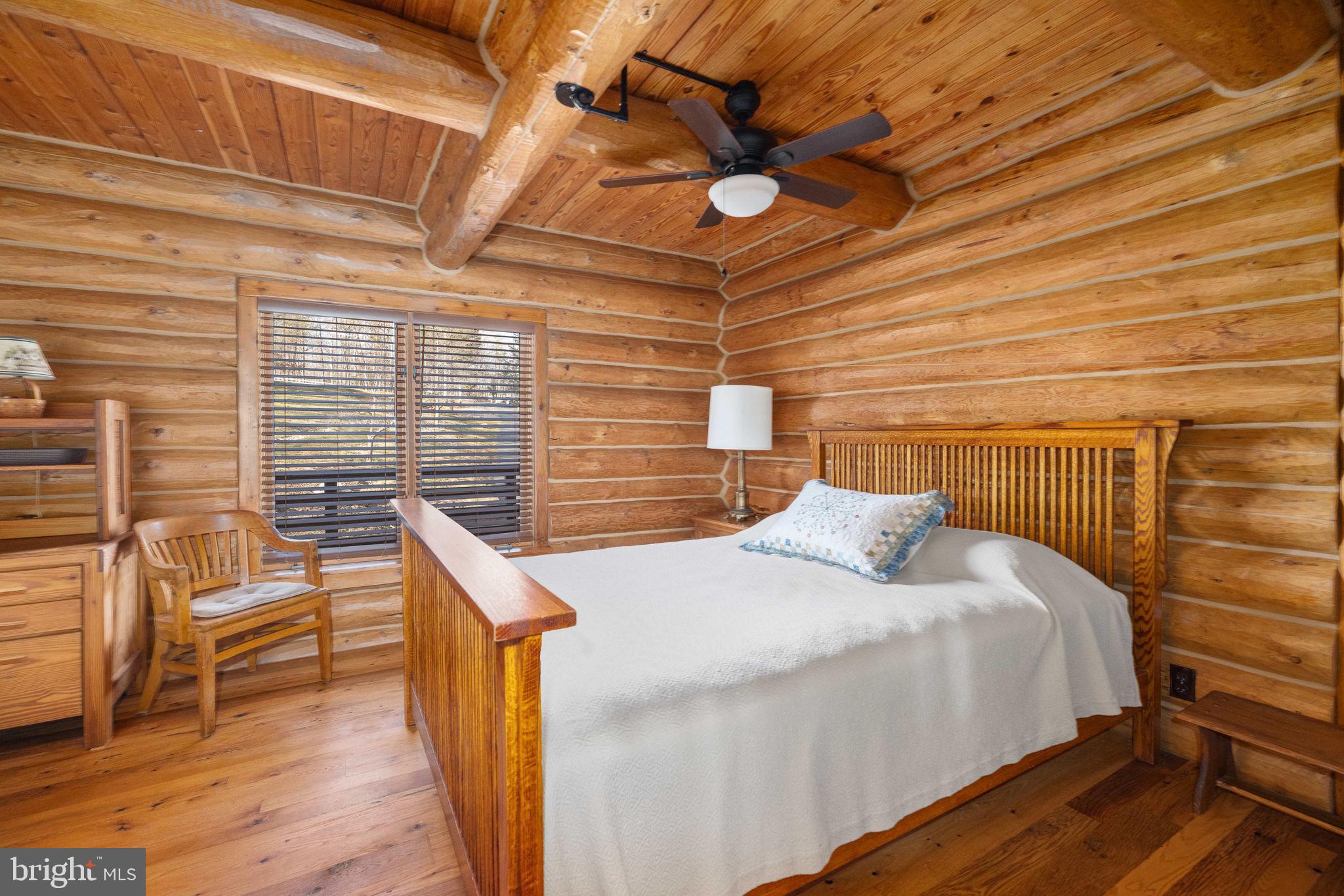 5409 WYNDEMERE CIRCLE