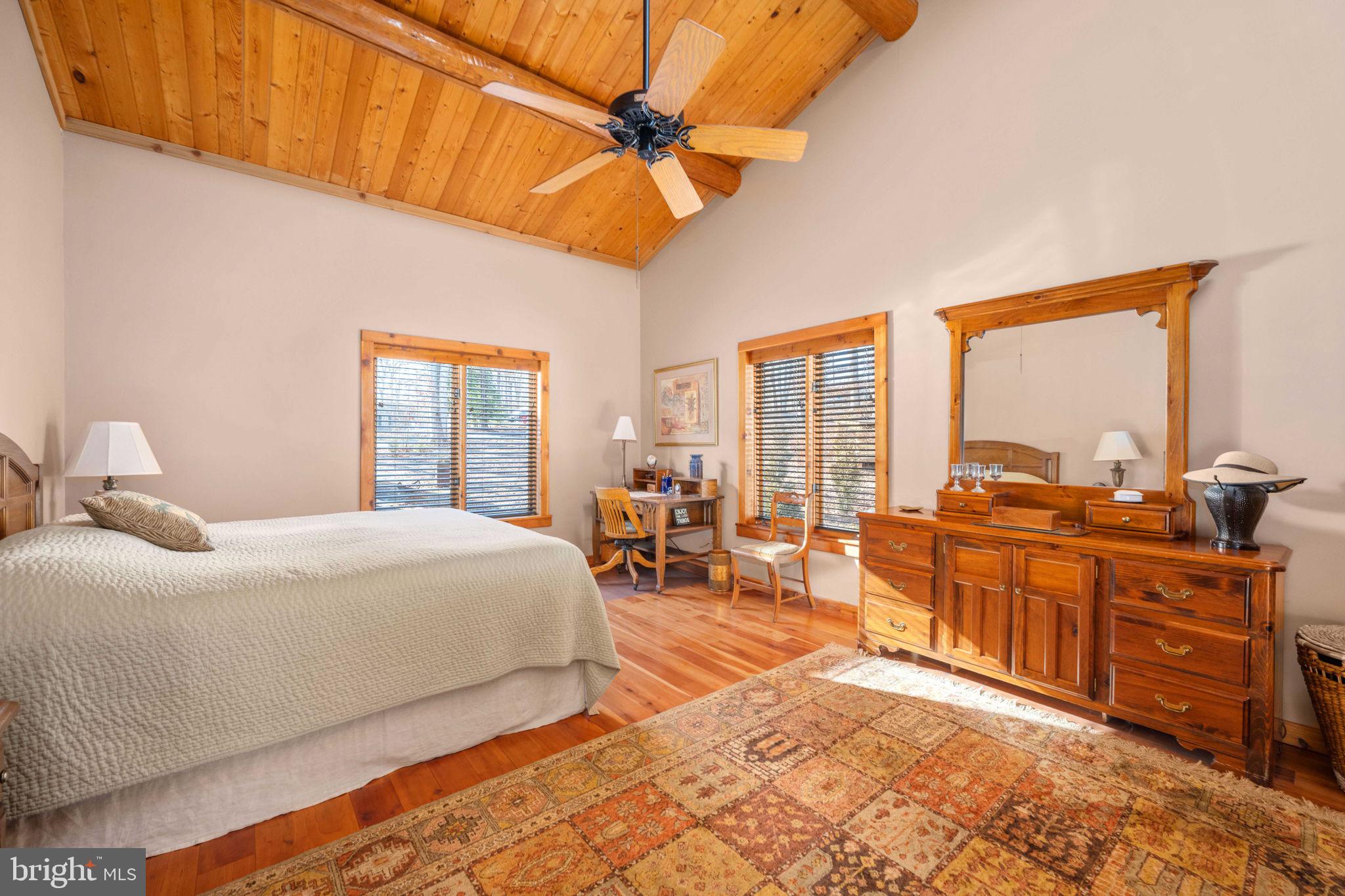 5409 WYNDEMERE CIRCLE