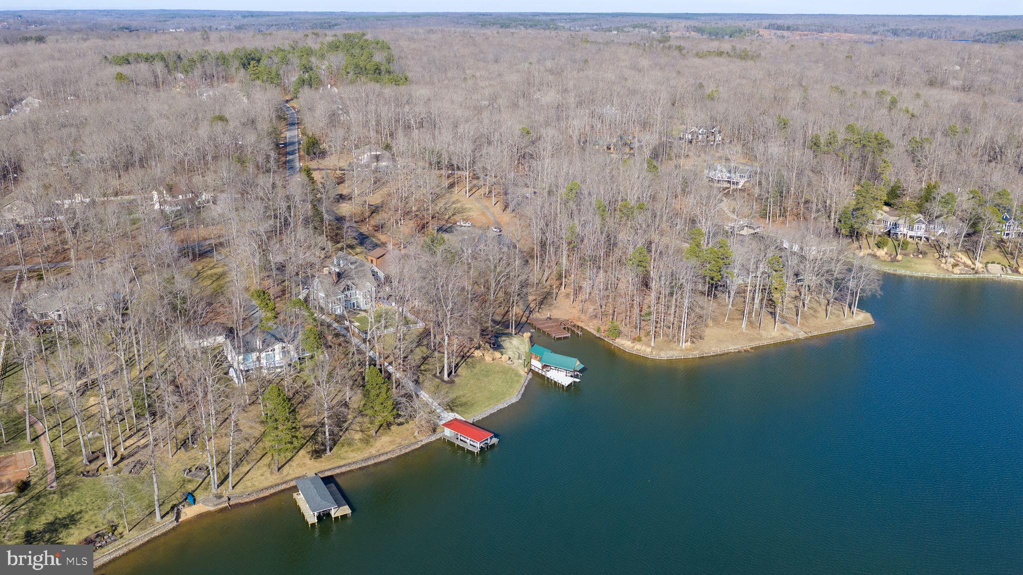 5409 WYNDEMERE CIRCLE