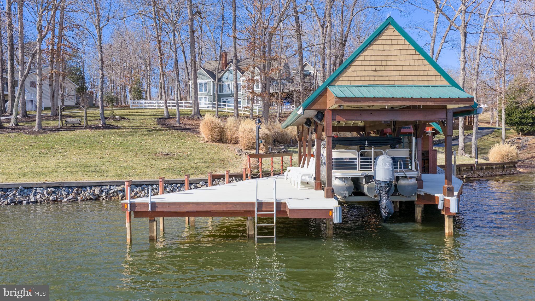 5409 WYNDEMERE CIRCLE