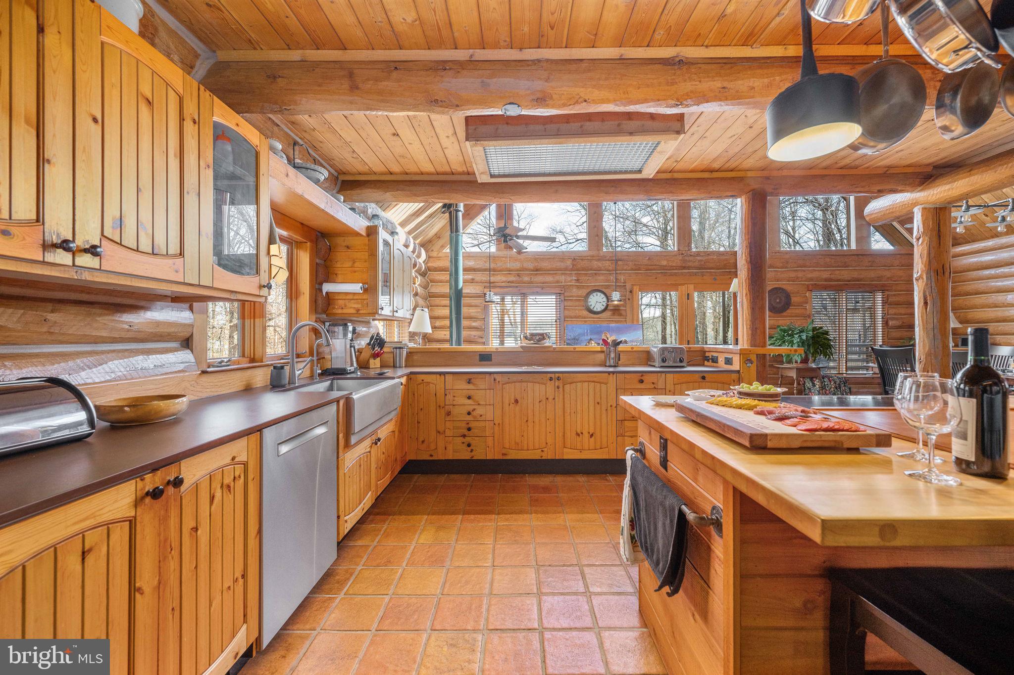 5409 WYNDEMERE CIRCLE