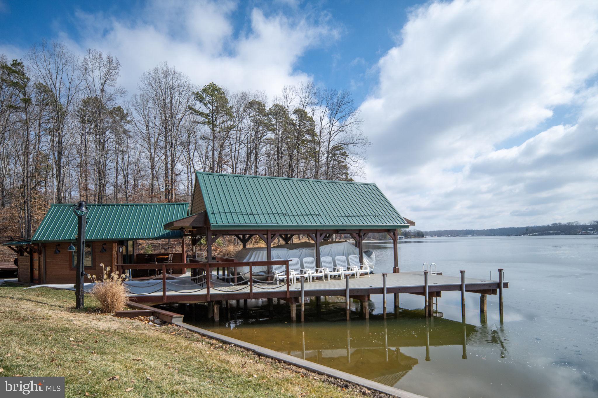 5409 WYNDEMERE CIRCLE