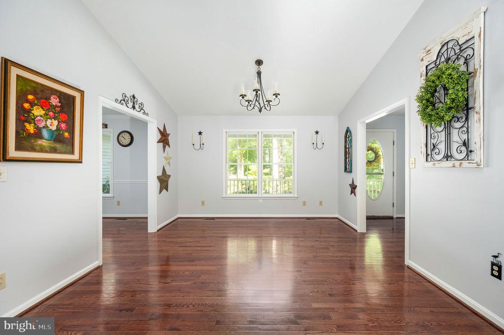 3329 VIOLA WAY