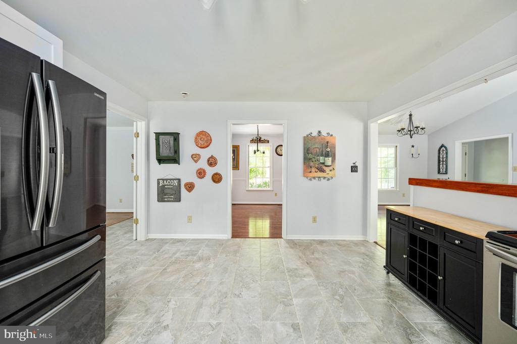 3329 VIOLA WAY