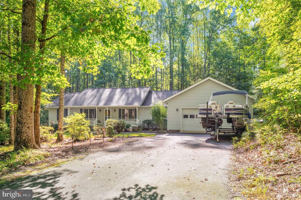 3329 VIOLA WAY