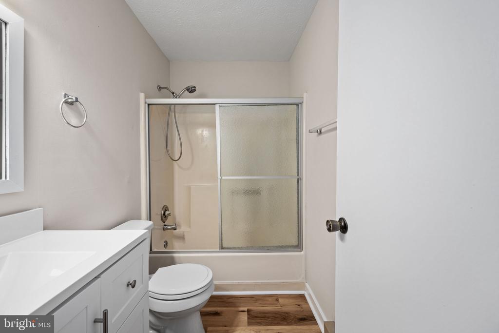 26 JACKSON AVENUE A