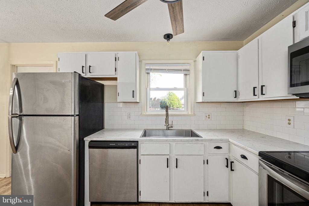 26 JACKSON AVENUE A