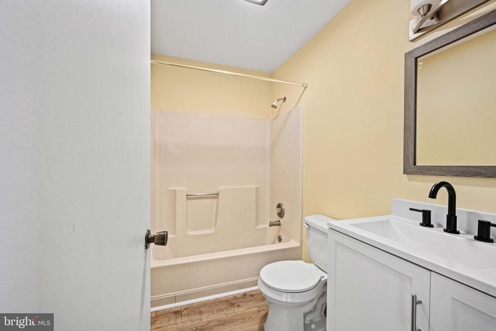 26 JACKSON AVENUE A