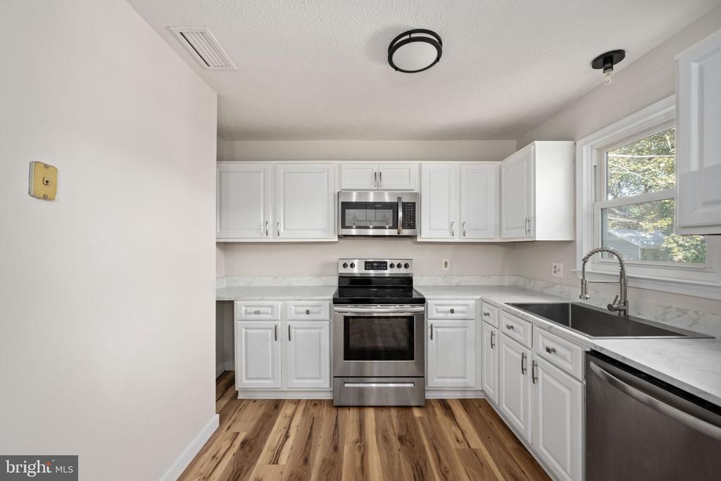 26 JACKSON AVENUE A