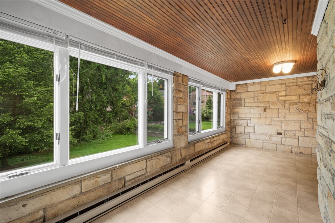 804 WHITE OAK CIRCLE