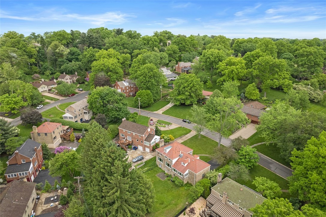 804 WHITE OAK CIRCLE