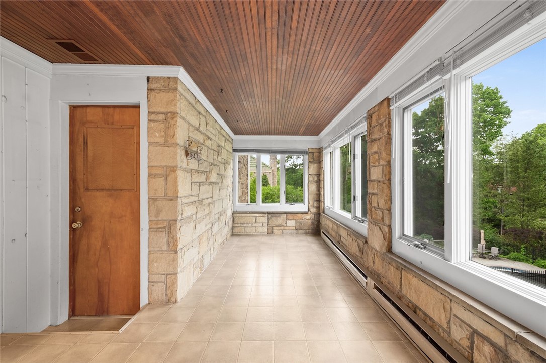 804 WHITE OAK CIRCLE