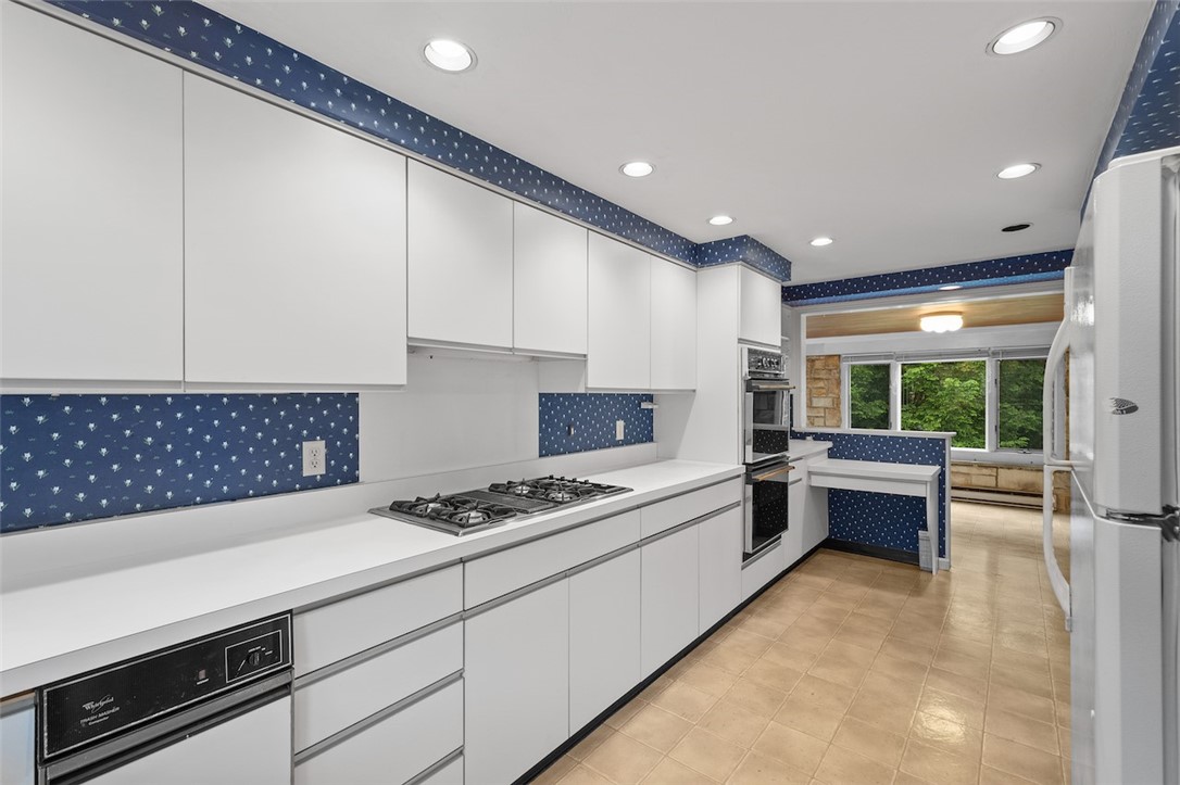 804 WHITE OAK CIRCLE