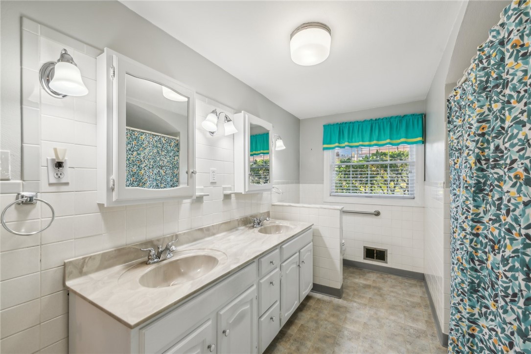 161 Mountain View Pl