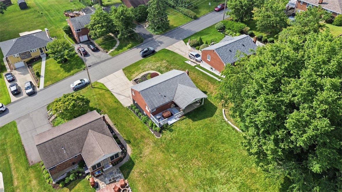 2228 Superior St.