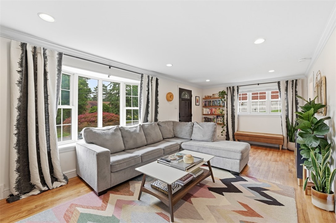 2228 Superior St.