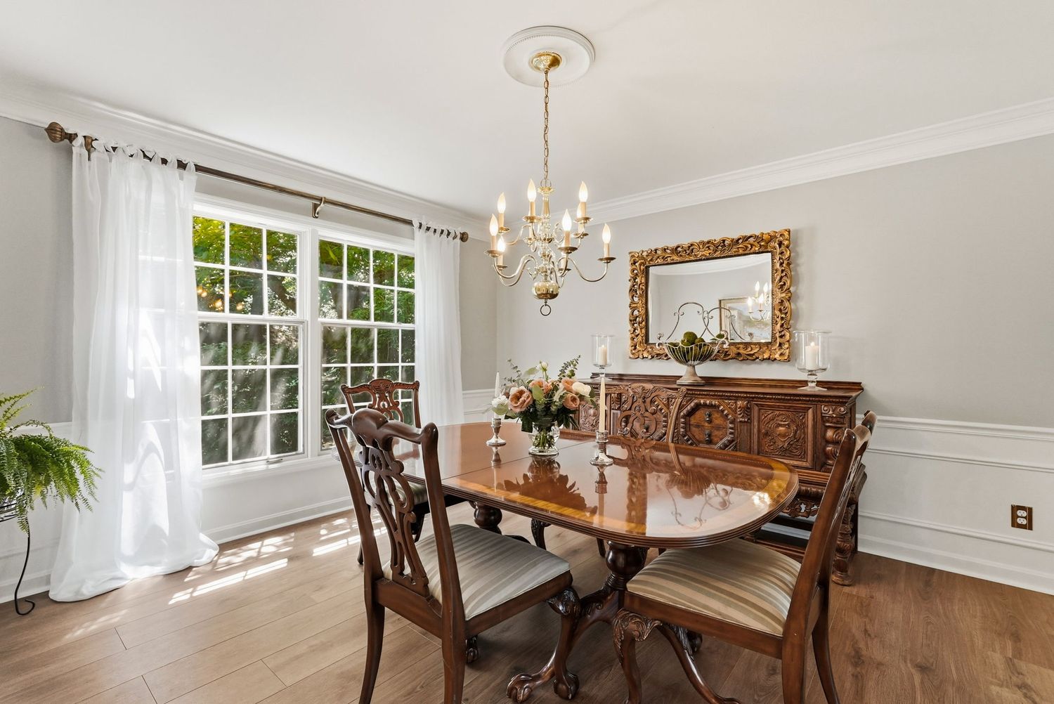 514 Hollydale DRIVE