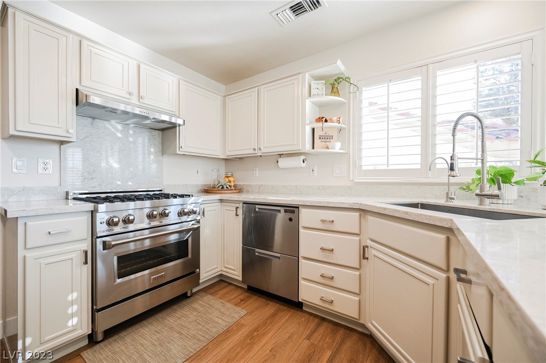 9501 Eagle Valley Drive