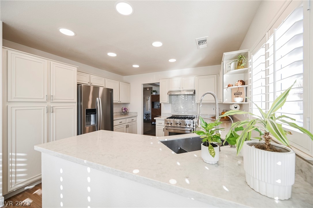 9501 Eagle Valley Drive